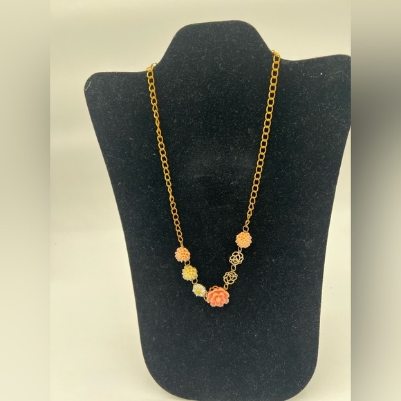 Pink Gold Floral Statement Necklace Pre-own - Picture 4 of 8